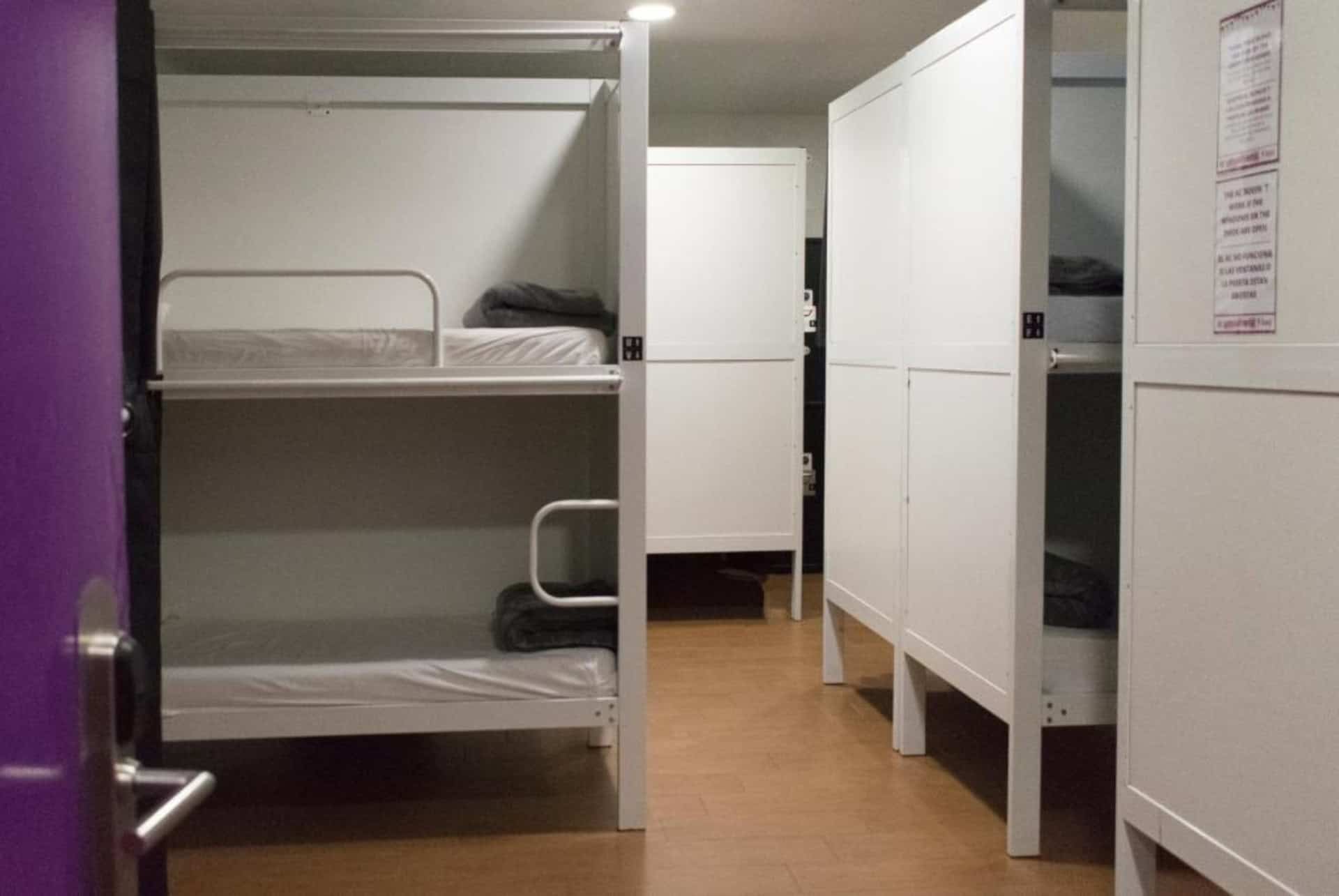 kabul party hostel barcelona dortoir
