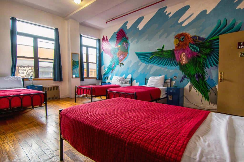 ny moore hostel dortoir