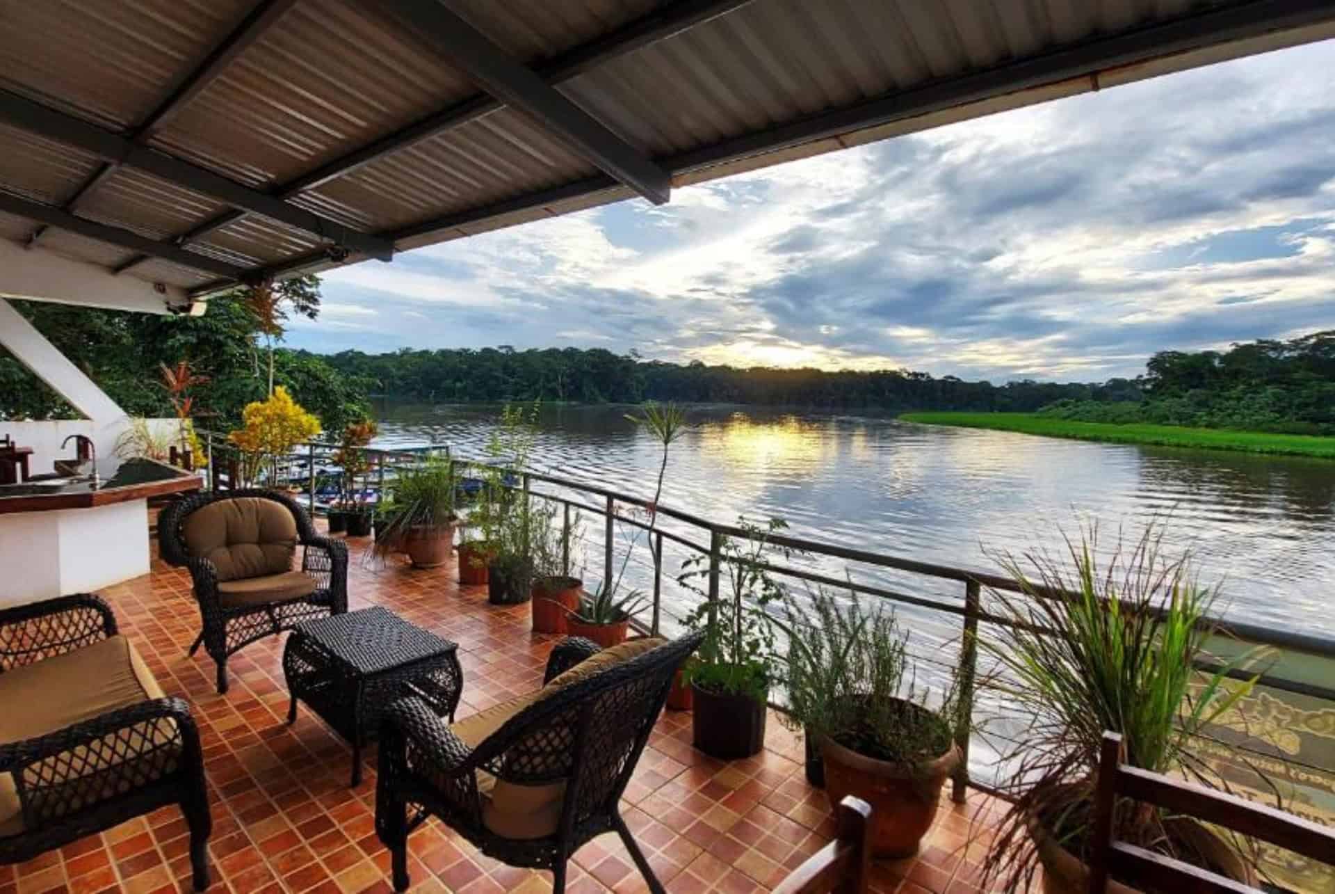 tortuguero adventures guesthouse vue
