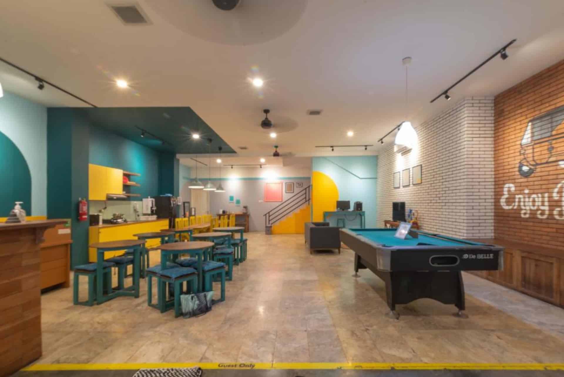 wonderloft hostel kota tua ou dormir a jakarta