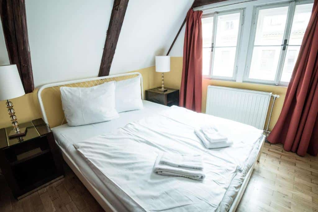 charles bridge hostel & apartments prague