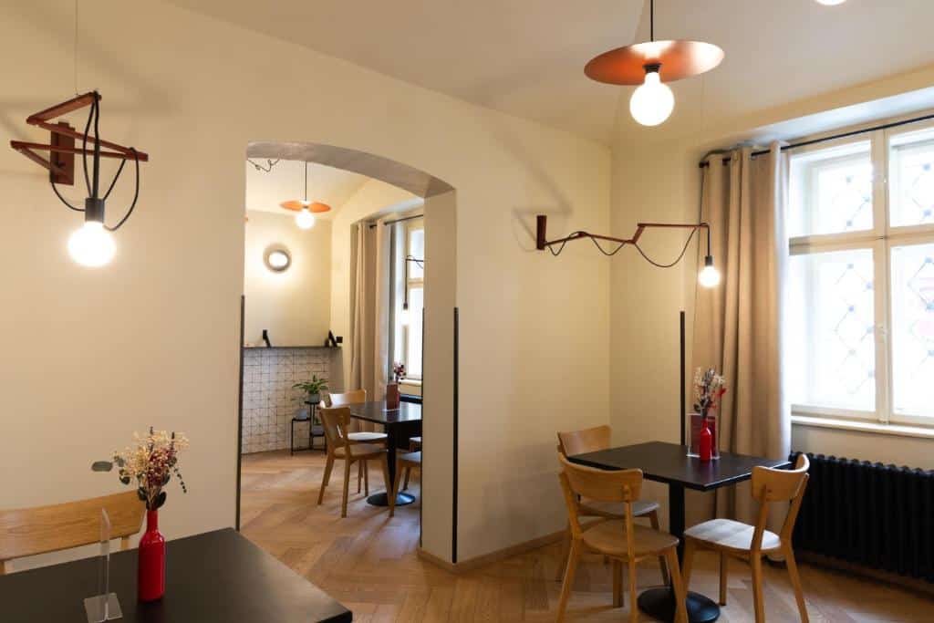 sir tobys midtown prague