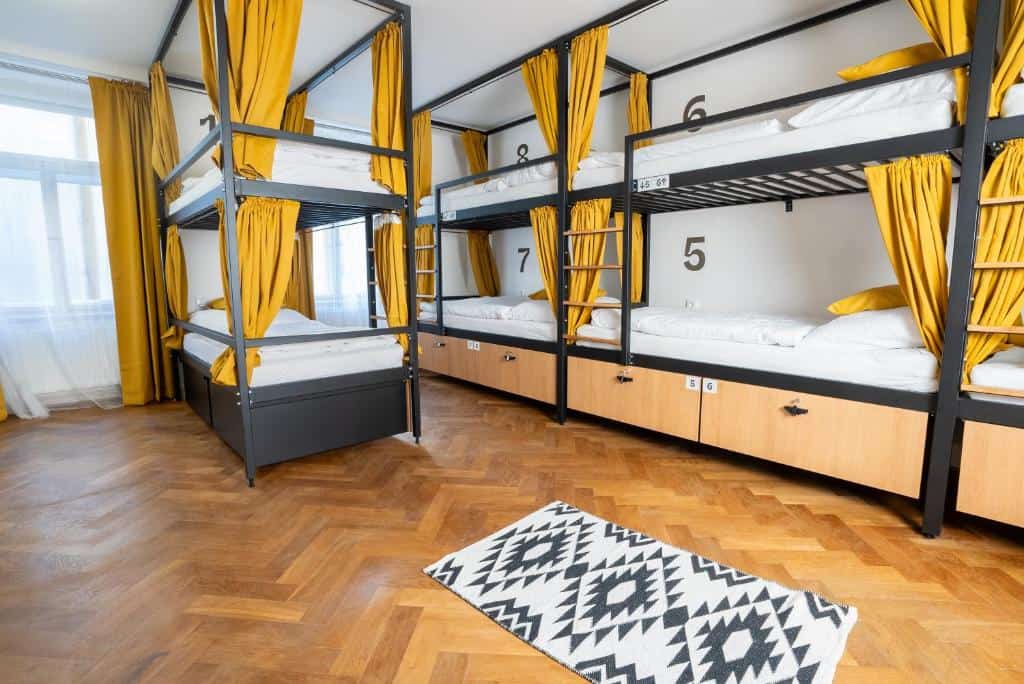 white wolf house hostel & apartments