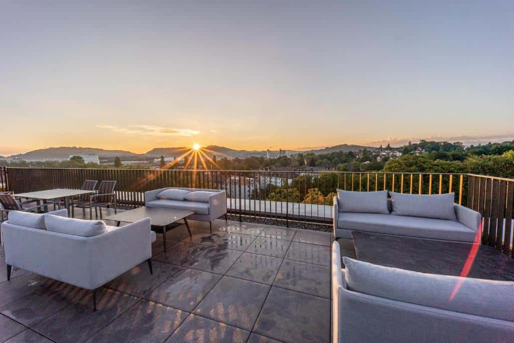 prize by radisson bern city rooftop