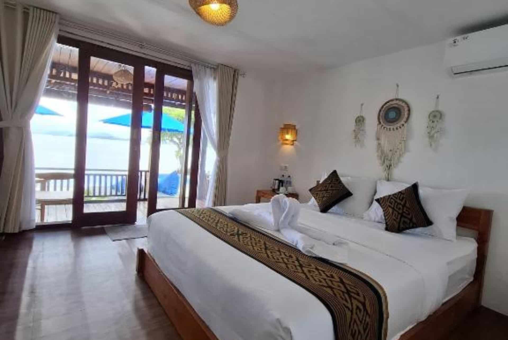 seaview bungalow and resto chambre